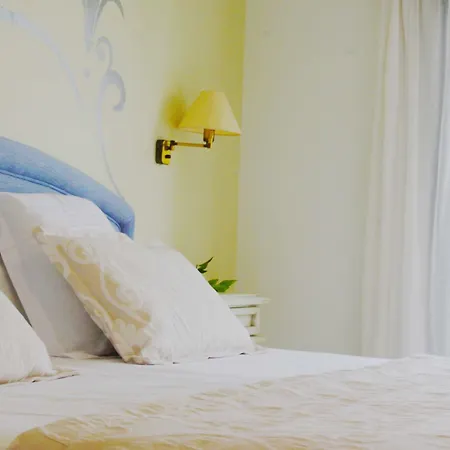 Galeon 포엔샤 항구